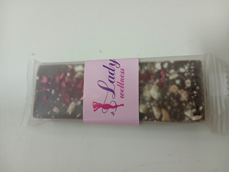 Шоколад Молочный с дробленым кешью и клубникой, 27г БЕЗ САХАРА!    